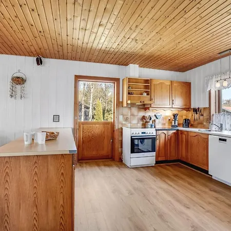 Feriehus Hakon - 550m From The Sea By Interhome *