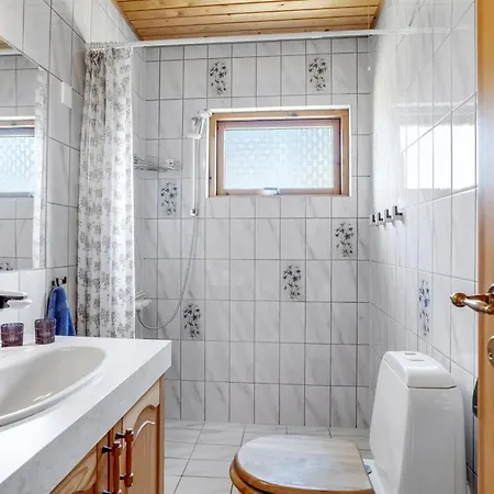 Feriehus Hakon - 550m From The Sea By Interhome Gedser