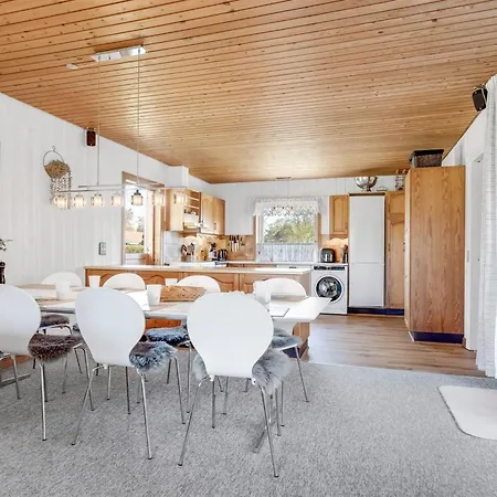 Feriehus Hakon - 550m From The Sea By Interhome